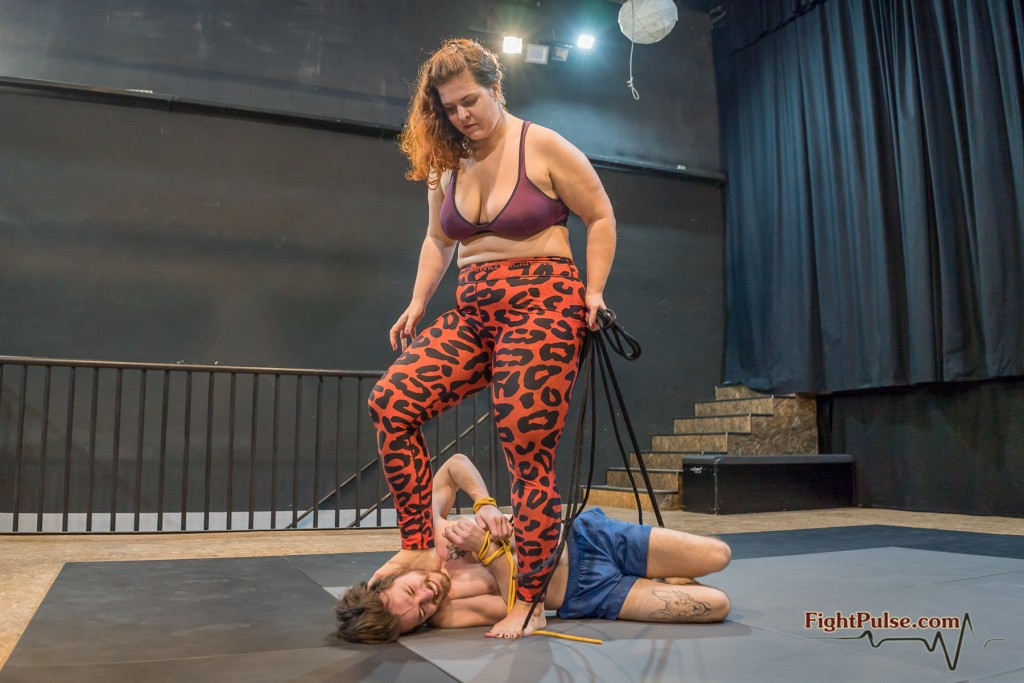 FightPulse-MX-273-Lucrecia-vs-Harold-bondage-wrestling-488