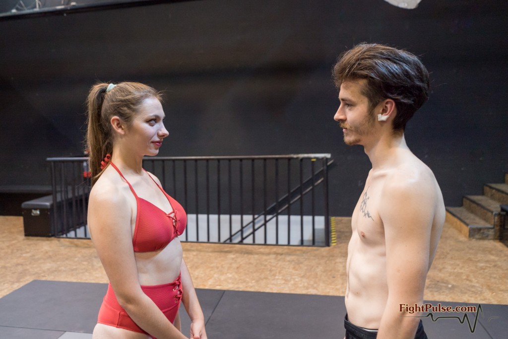 FightPulse-MX-281-Husband-vs-Wife-selection-01