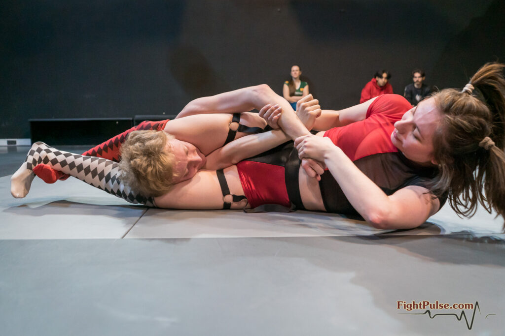 MX-311: Harley vs Maximus (humiliation finish)
